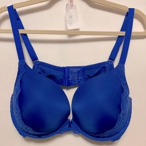 Torrid Bright Blue Lacy Underwire bra